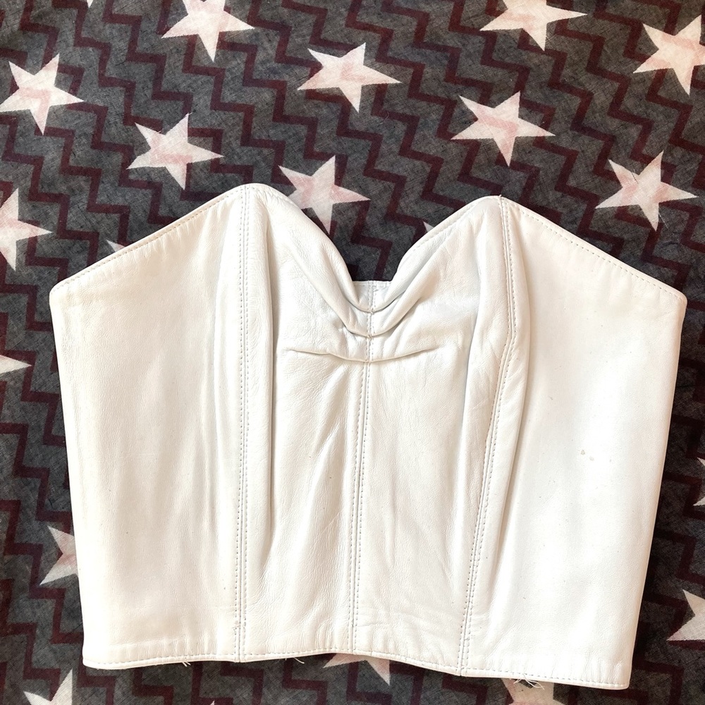 White leather bustier, fully lined, extra small, back zipper, great with jeans!